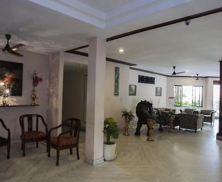 Hotel Jayaram Пондичери Екстериор снимка